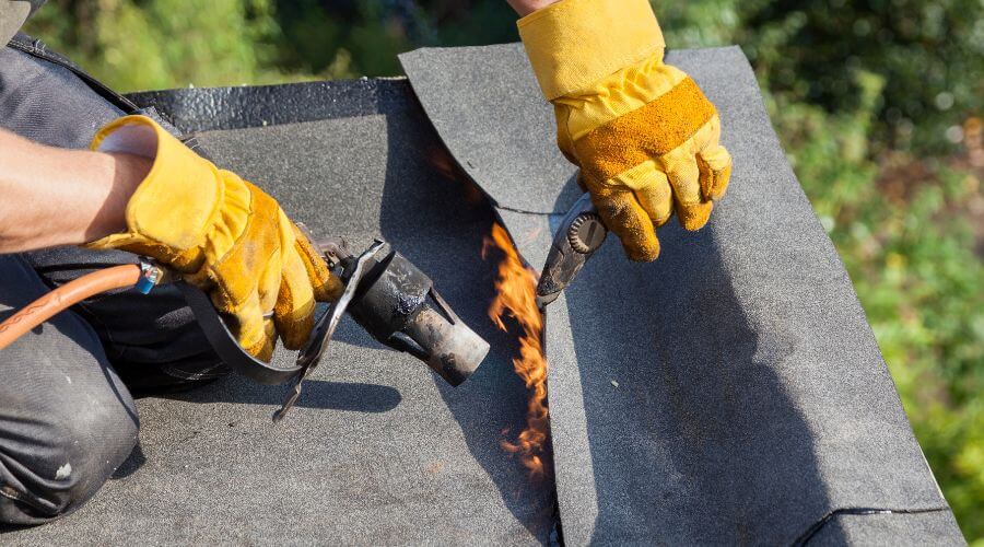 Professional gutter cleaning in Cleaton, KY